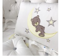 Цельные бортики "Мишка на Луне" на овальную кроватку с эксклюзивной вышивкой